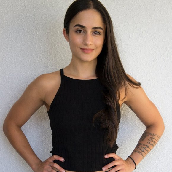 Meet your Posher, Anoush - Picture 1 of 1